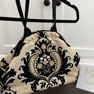 Atenti Elegant Black and Cream Hobo Bag